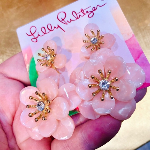 LILLY PULITZER EARRINGS NWT FLOWER BLUSH PINK - BLOOM 🩷GOLD/CRYSTAL POST - Picture 10 of 11